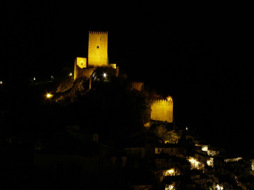 castillo de noche
